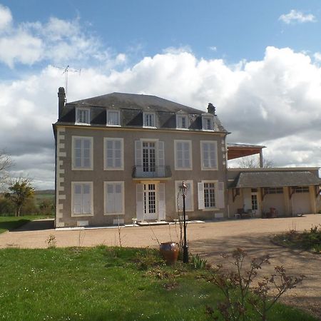 La Maison De Ma Tante Pougues-les-Eaux Exterior foto